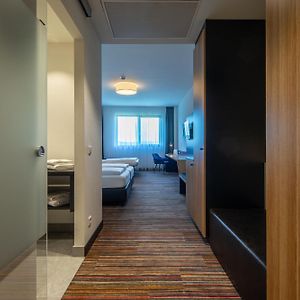 Familien-Zimmer